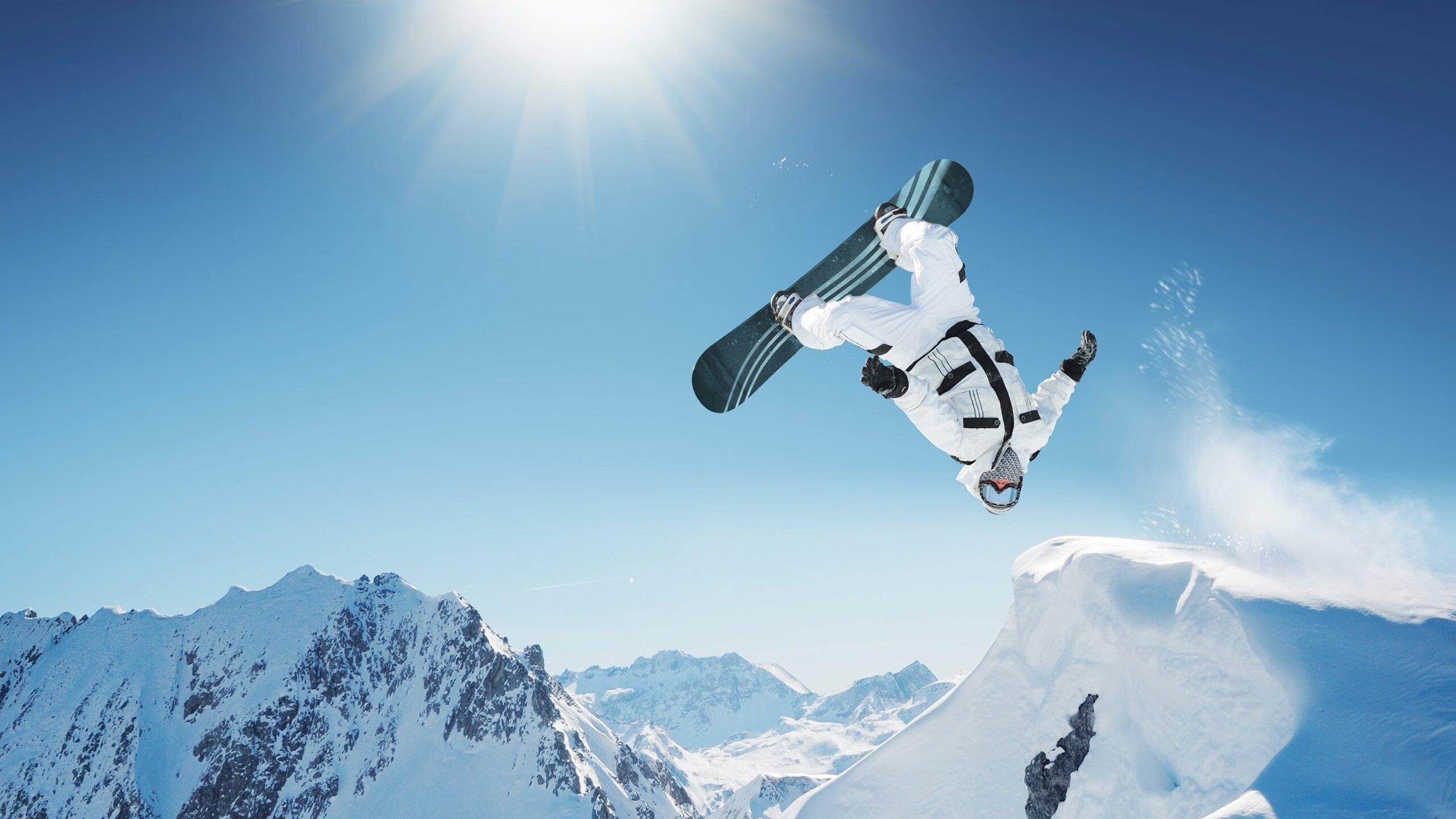 体育产业迎来新机遇，政策扶持与消费升级双轮驱动